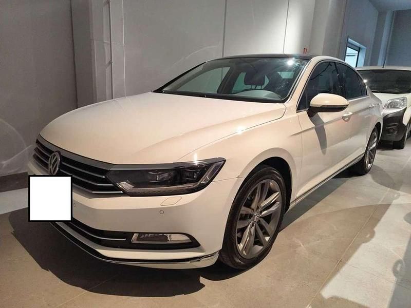 Usado VW Passat Sport 190 CV (139 kW) 2017 Blanco Berlina