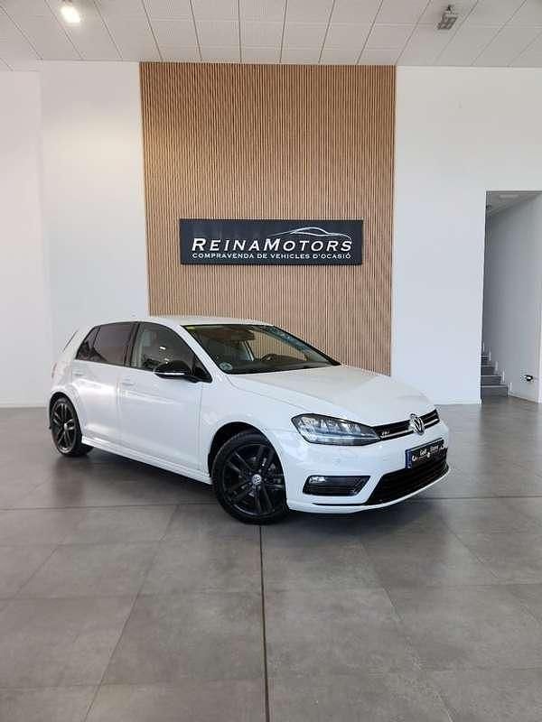 Usado VW Golf VII Sport 105 CV (77 kW) 2015 Blanco Utilitario