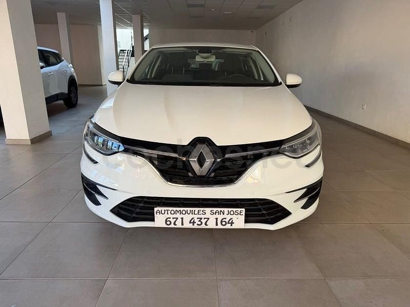 Usado Renault Mégane IV Equilibre 115 CV (84 kW) 2022 Blanco Berlina