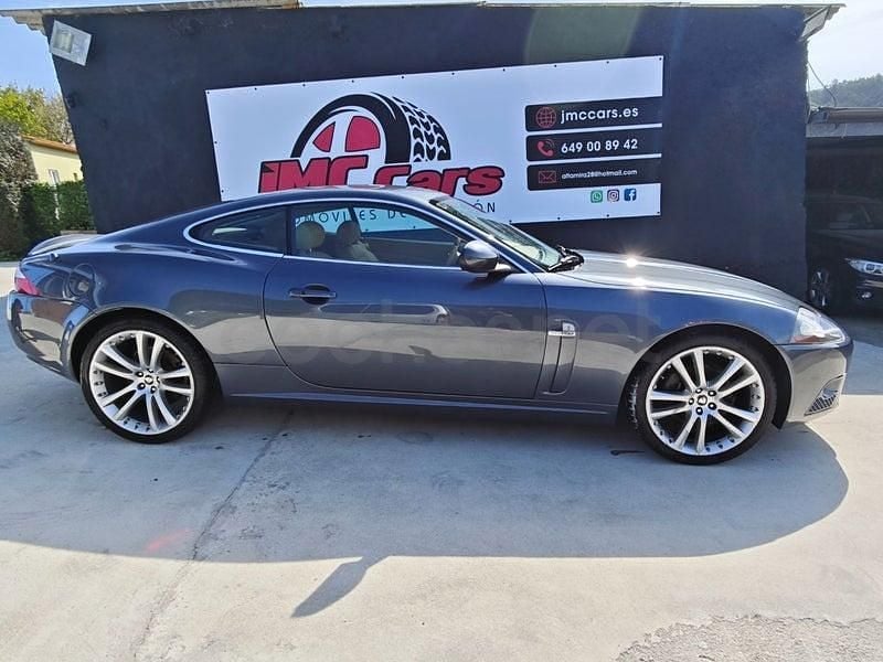 Usado Jaguar XK8 298 CV (219 kW) 2006 Gris / plata Coupe