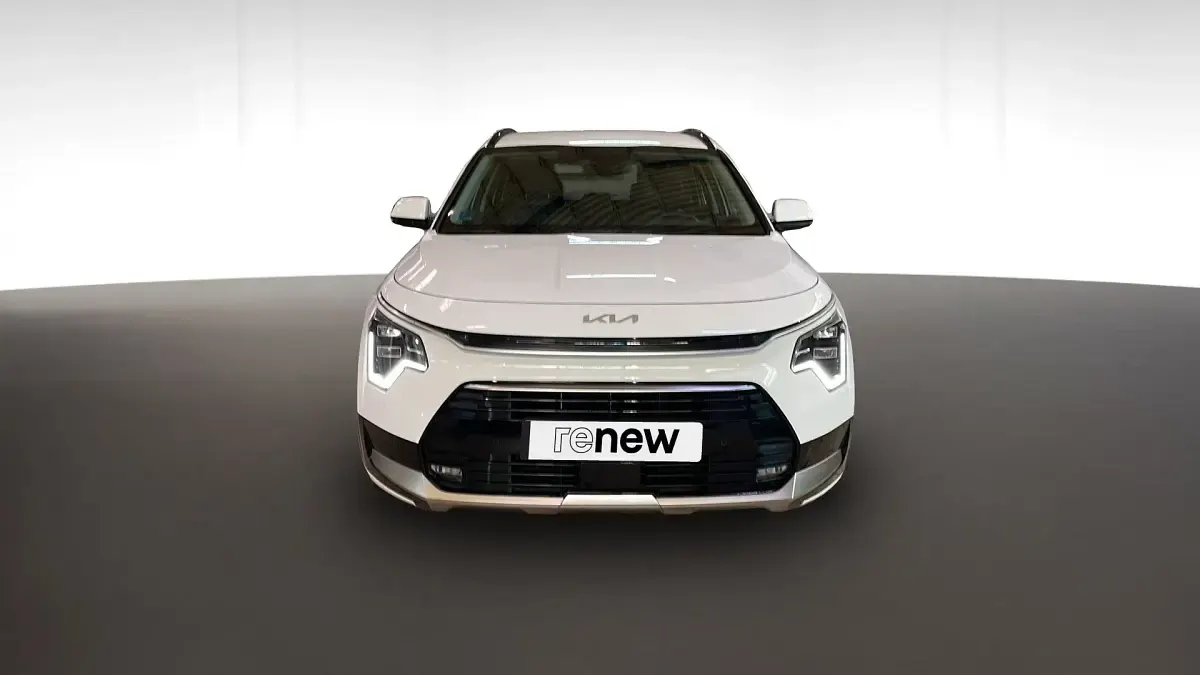 Usado Kia Niro 184 CV (135 kW) 2023 (ud) clear white SUV