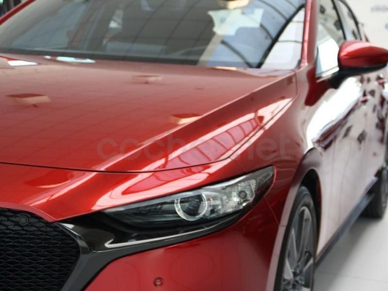 Usado Mazda 3 Center-Line 140 CV (102 kW) 2025 Rojo Berlina