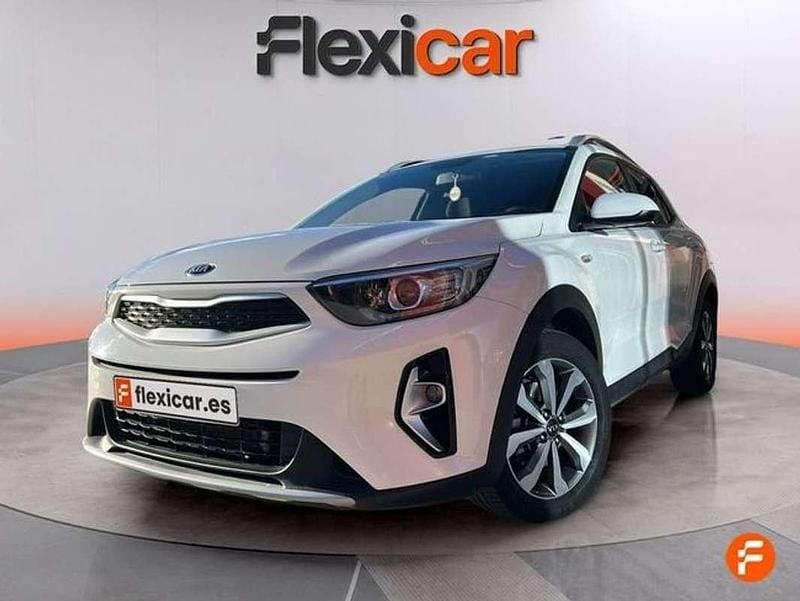 Usado Kia Stonic 120 CV (88 kW) 2020 Blanco SUV