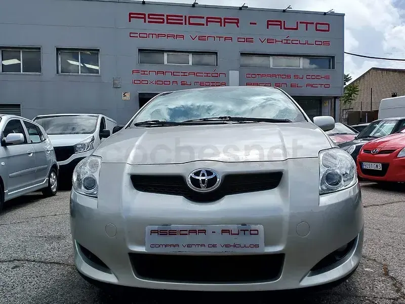 Usado Toyota Auris Active 90 CV (66 kW) 2009 Gris / plata Utilitario