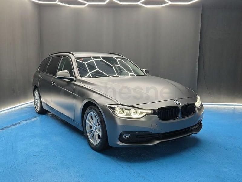Usado BMW 318 150 CV (110 kW) 2019 Azul Familiar