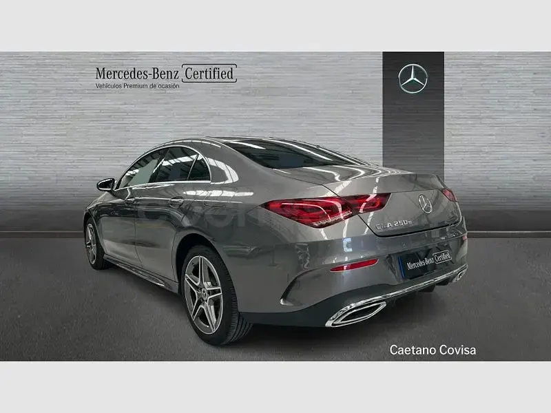 Usado Mercedes CLA250e 218 CV (160 kW) 2023 Gris / plata Coupe