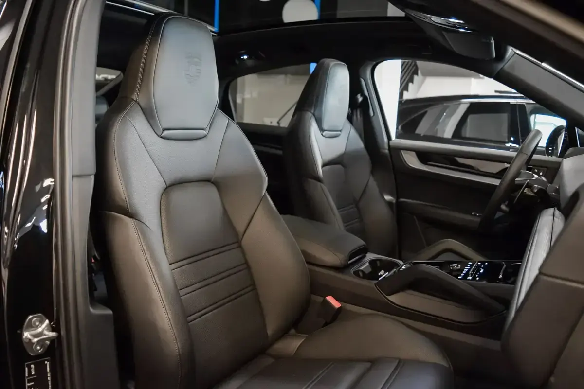 Usado Porsche Cayenne 470 CV (345 kW) 2025 Negro SUV