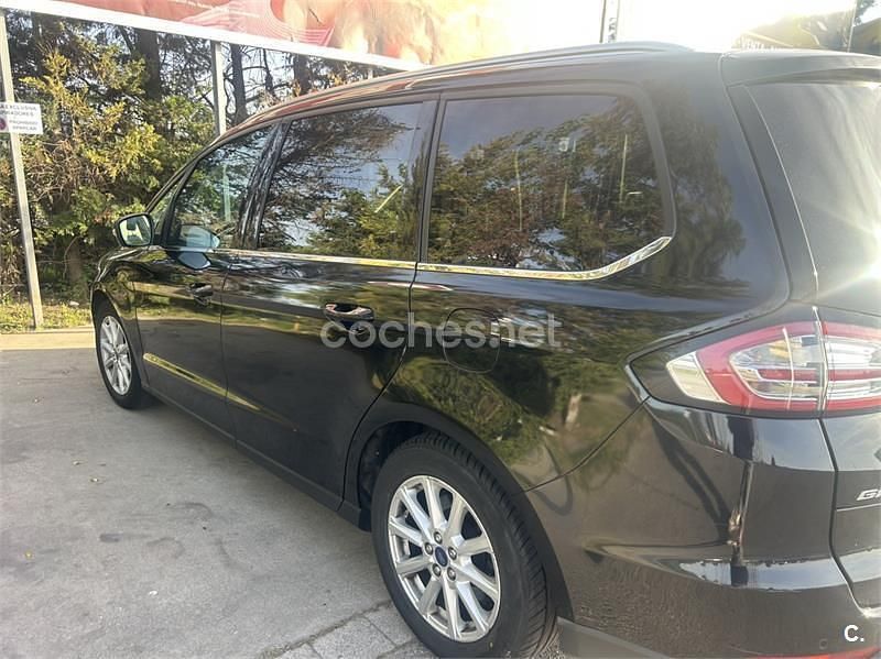 Usado Ford Galaxy Titanium 150 CV (110 kW) 2016 Negro Monovolumen