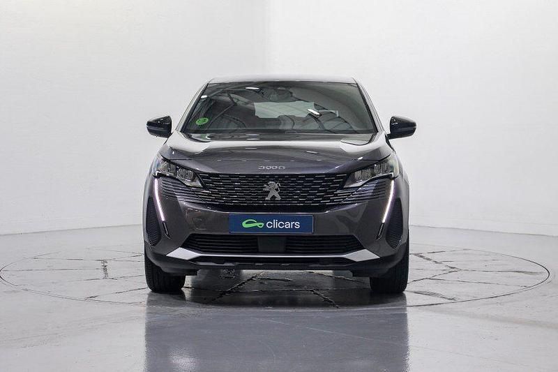 Usado Peugeot 3008 Allure 130 CV (95 kW) 2024 Gris SUV