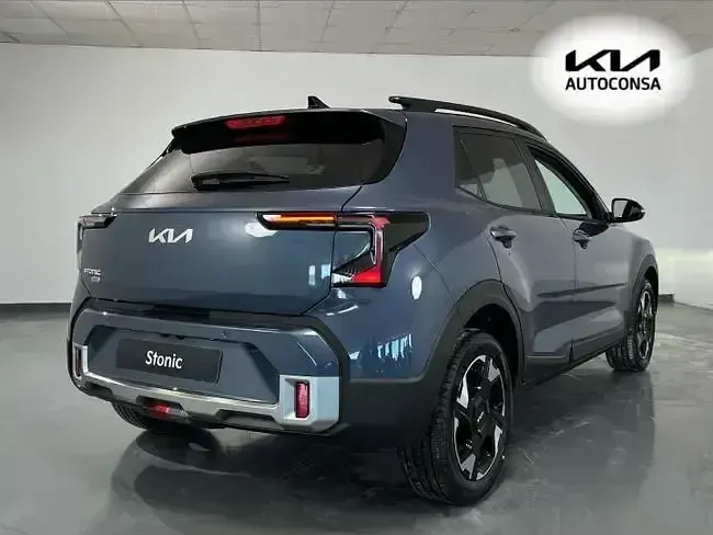 Nuevo Kia Stonic 115 CV (84 kW) 2026 Azul SUV