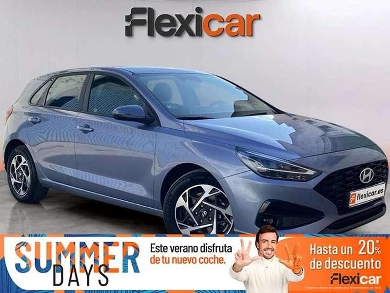 Azul Usado 2024 Hyundai i30 Berlina | 18.990 € (Precio justo) - Imagen 1/4