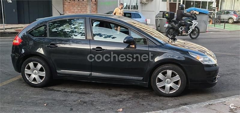 Usado Citroën C4 110 CV (80 kW) 2006 Negro Berlina
