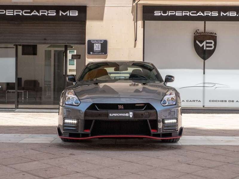 Usado Nissan GT-R Premium Edition 530 CV (389 kW) 2011 Gris Coupe