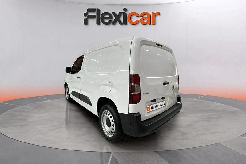 Usado Opel Combo Edition 102 CV (75 kW) 2022 Blanco Monovolumen