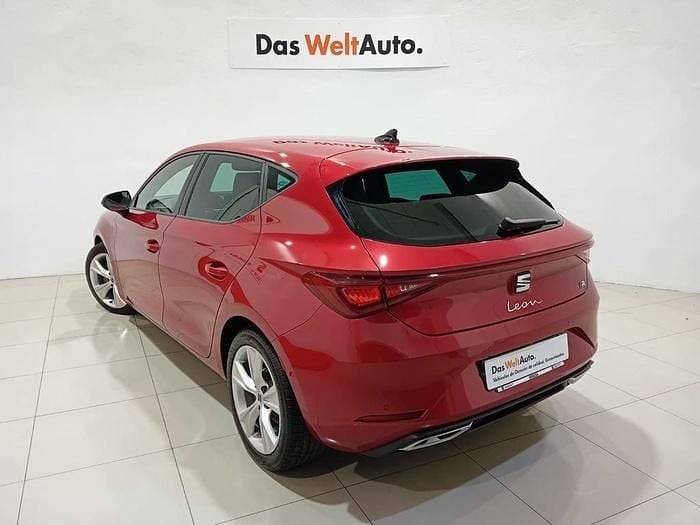 Rojo Usado 2025 Seat Leon FR Utilitario | 21.900 € (Precio justo) - Imagen 1/4