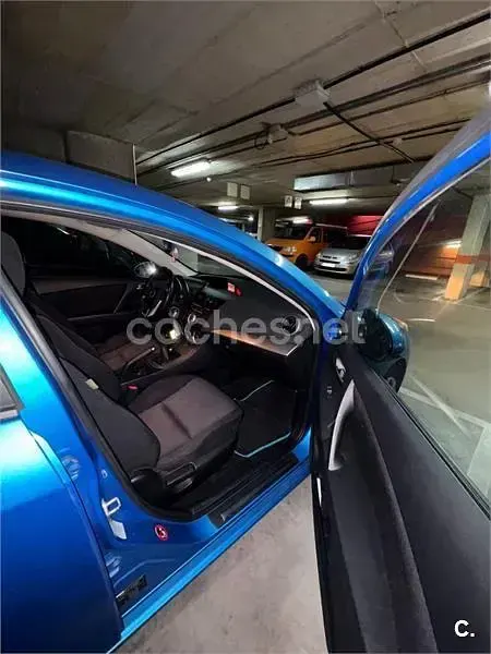 Usado Mazda 3 Active 109 CV (80 kW) 2010 Azul Berlina