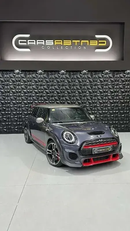 Usado Mini John Cooper Works 306 CV (225 kW) 2021 Gris Utilitario
