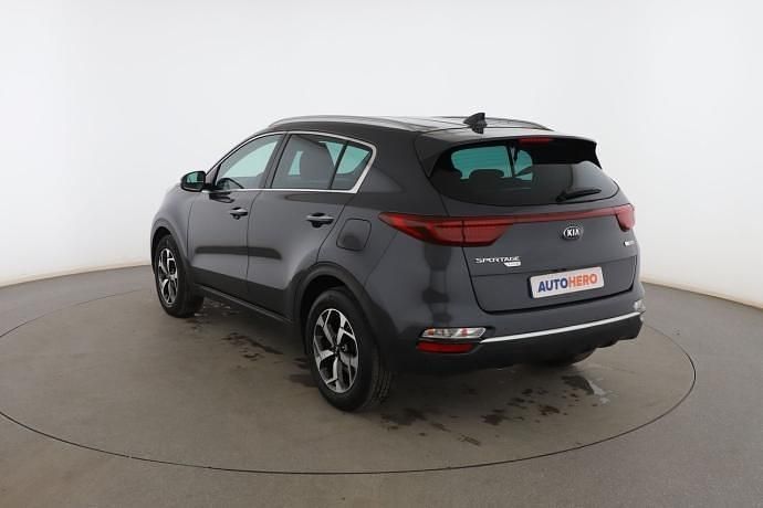 Usado Kia Sportage Plus 136 CV (100 kW) 2020 Gris SUV