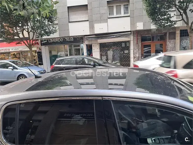 Usado Peugeot 308 Allure 130 CV (95 kW) 2017 Gris / plata Berlina