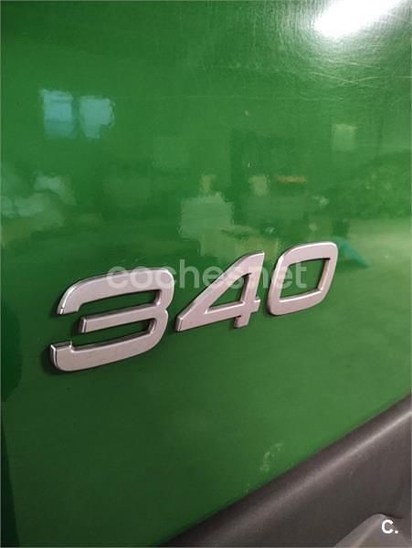 Usado Volvo 340 56 CV (41 kW) 1990 Verde Berlina