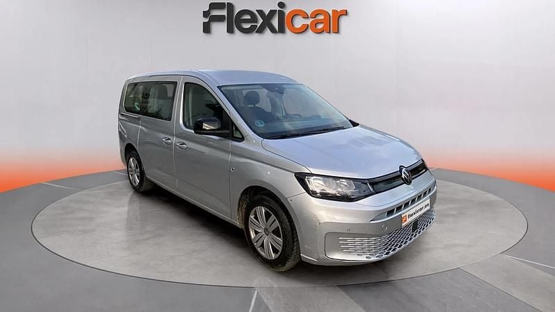 Usado VW Caddy Maxi 122 CV (89 kW) 2024 Gris Monovolumen
