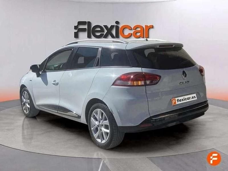 Usado Renault Clio GrandTour LIMITED 90 CV (66 kW) 2019 Blanco Familiar