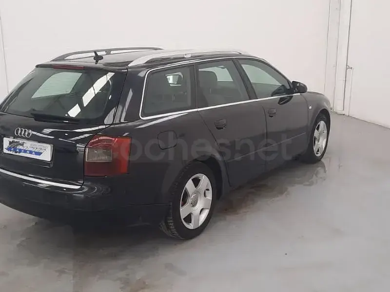 Usado Audi A4 Premium 115 CV (84 kW) 2007 Negro Familiar