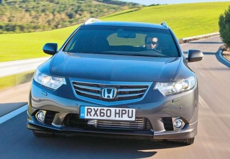 Gris / plata Usado 2013 Honda Accord Elegance Familiar | 13.990 € - Imagen 1/3