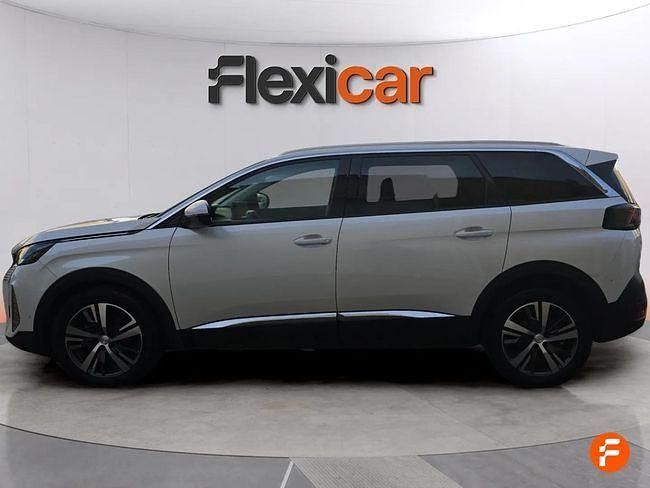 Usado Peugeot 5008 Allure 130 CV (95 kW) 2021 Blanco SUV