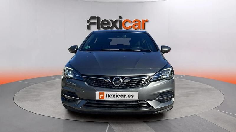 Usado Opel Astra 110 CV (80 kW) 2020 Gris Berlina