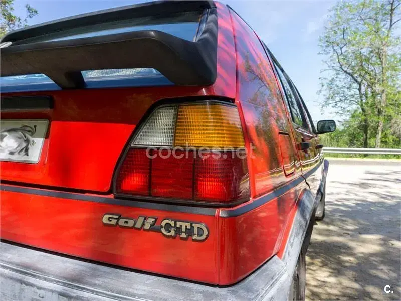 Usado VW Golf II GTD 80 CV (58 kW) 1989 Rojo Utilitario