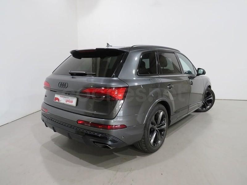 Usado Audi Q7 Sport 286 CV (210 kW) 2025 Gris / plata SUV