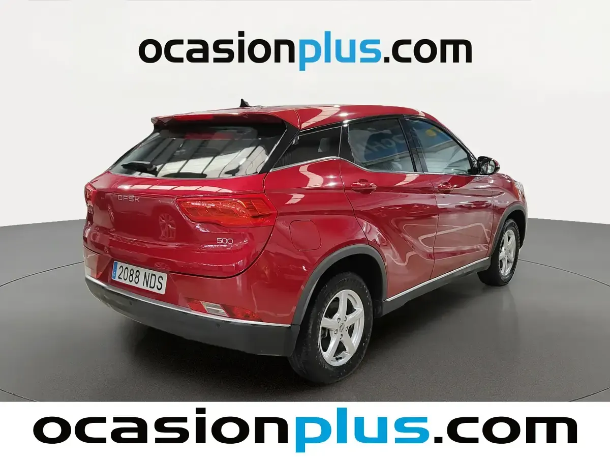 Usado DFSK 500 106 CV (77 kW) 2025 Rojo SUV