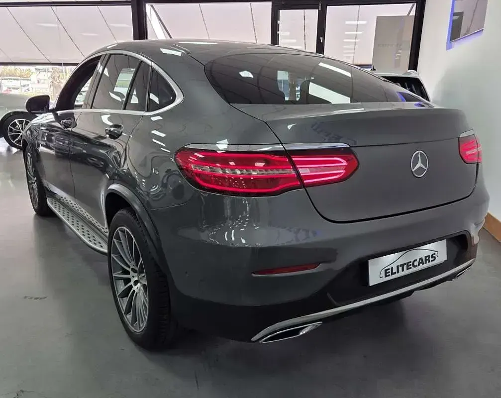 Usado Mercedes GLC220 170 CV (125 kW) 2018 Gris SUV