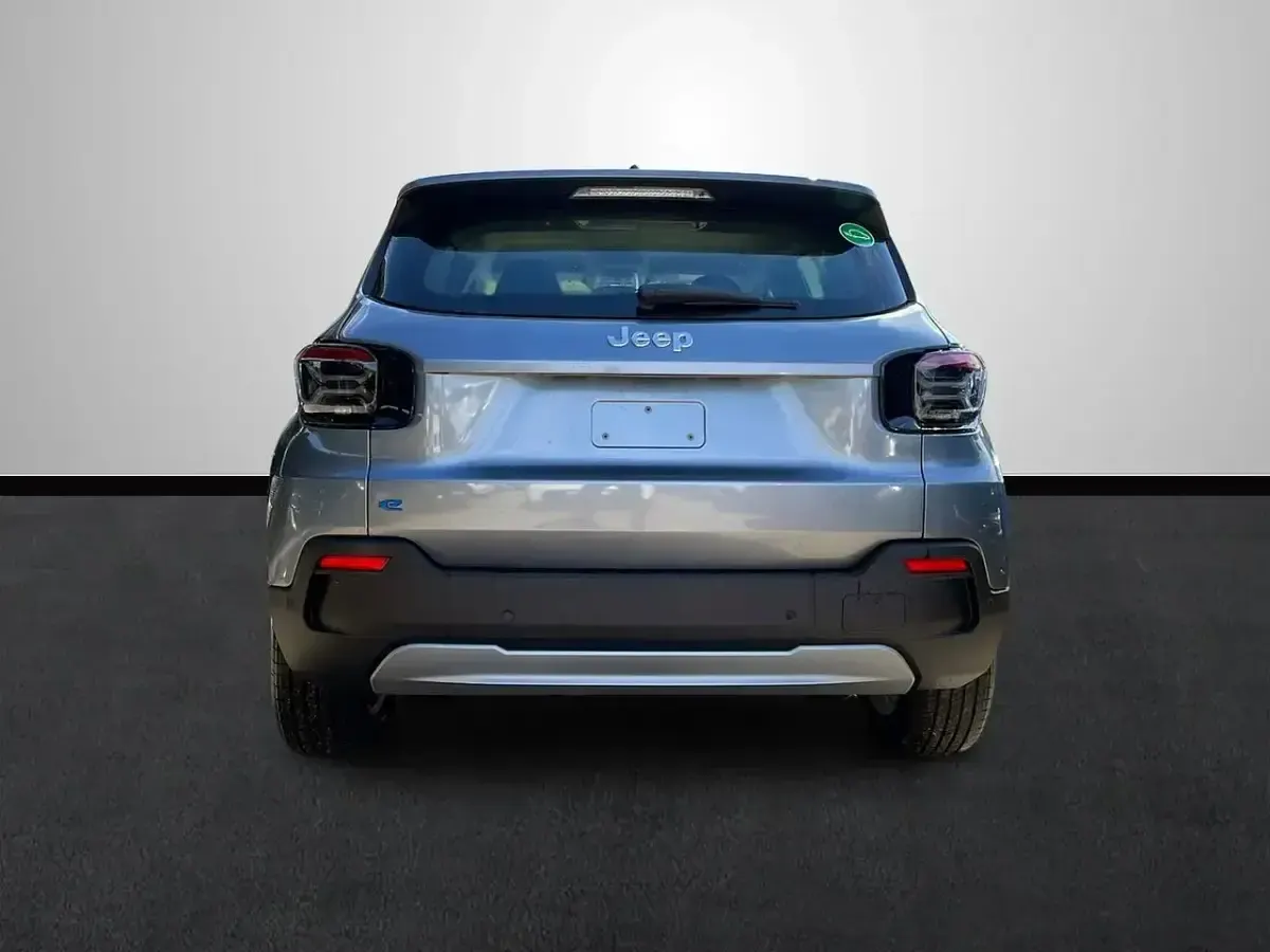 Nuevo Jeep Avenger EV Altitude 114 kW (156 CV) 2025 Gris SUV