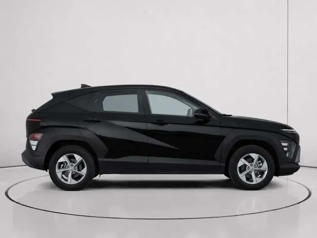 Usado Hyundai Kona 141 CV (103 kW) 2024 Negro SUV