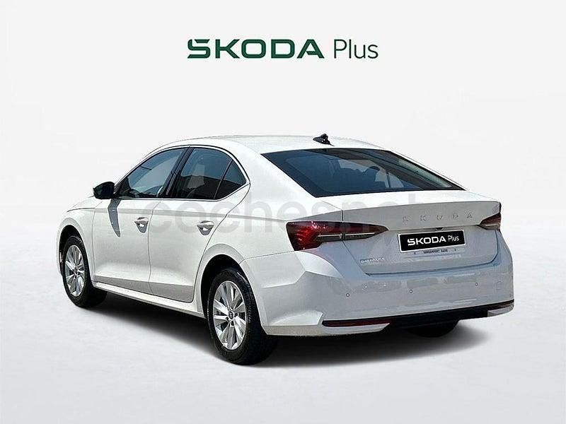 Nuevo Skoda Octavia Selection 150 CV (110 kW) 2025 Blanco Berlina
