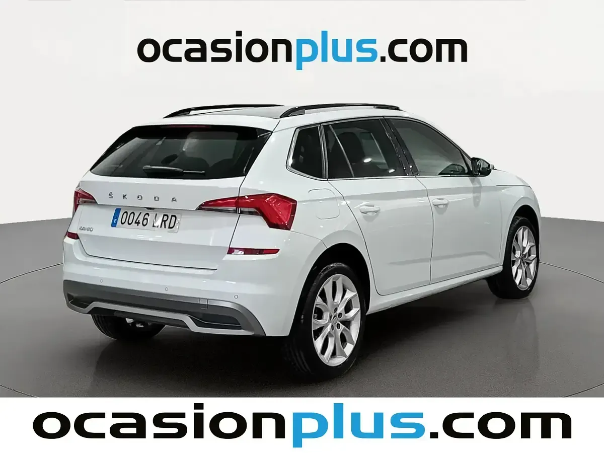 Usado Skoda Kamiq Sport 150 CV (110 kW) 2021 Blanco SUV