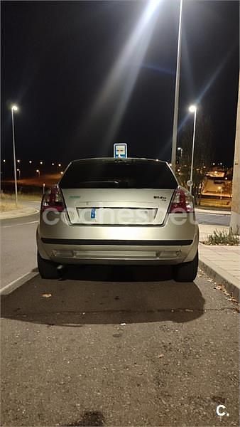 Używany Fiat Stilo Dynamic 115 KM (84 kW) 2003 Szary Sedan/Limuzyna