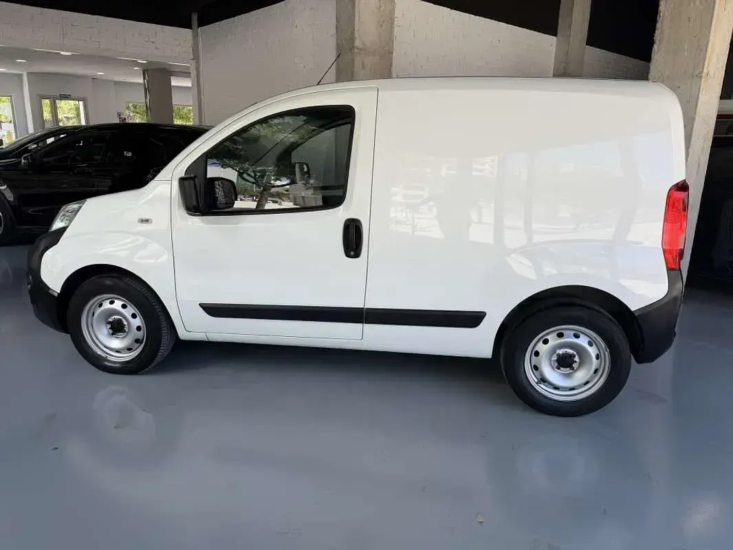 Usado Fiat Fiorino 80 CV (58 kW) 2021 Blanco Monovolumen