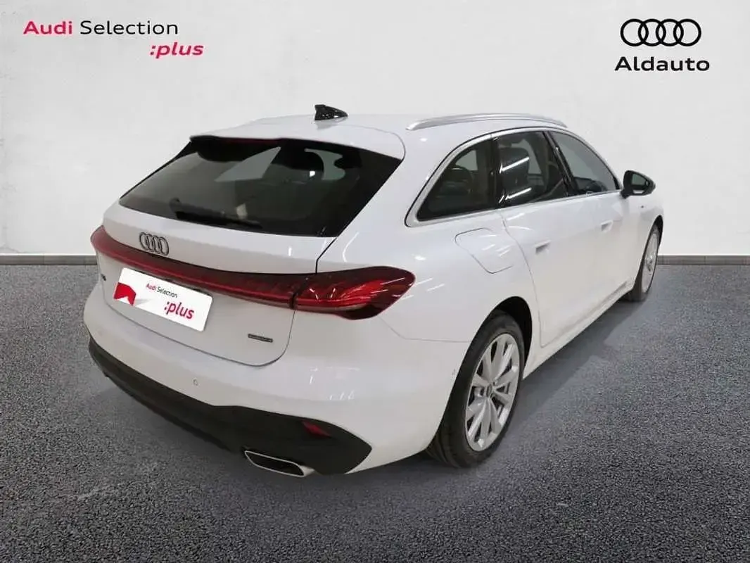 Nuevo Audi A5 Business 299 CV (219 kW) 2026 Blanco Familiar