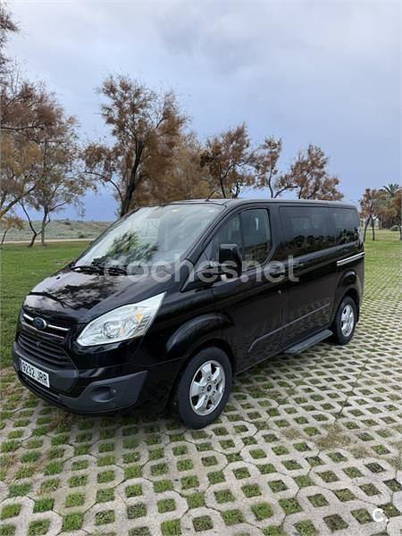 Usado Ford Tourneo Trend 130 CV (95 kW) 2016 Negro Monovolumen
