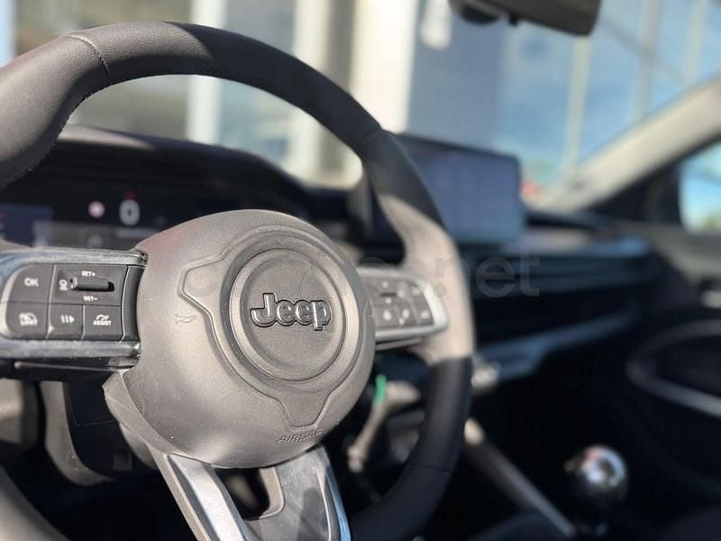 Usado Jeep Avenger Altitude 100 CV (73 kW) 2023 Blanco SUV