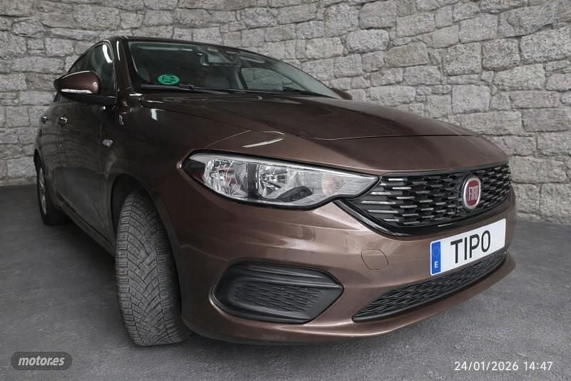 Marrón Usado 2016 Fiat Tipo Easy Berlina | 6950 € (Precio justo) - Imagen 1/4