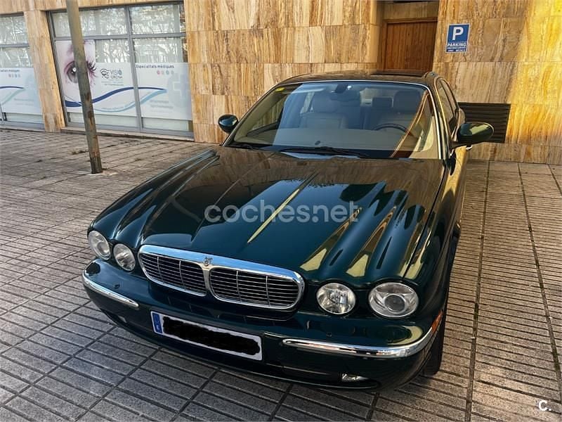 Usado Jaguar XJ8 298 CV (219 kW) 2004 Verde Berlina