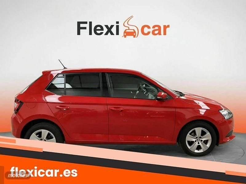 Usado Skoda Fabia Ambition 95 CV (69 kW) 2019 Rojo Berlina