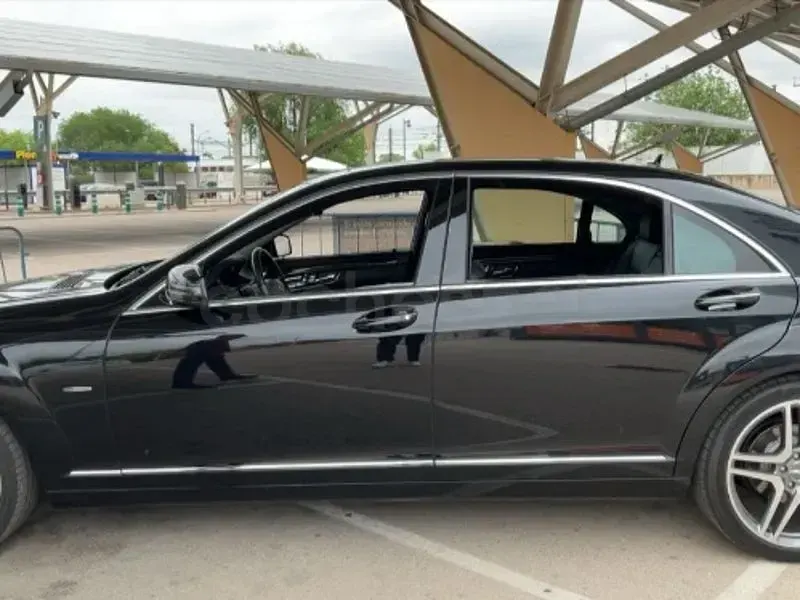 Usado Mercedes S350 235 CV (172 kW) 2010 Negro Berlina