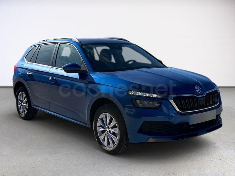 Usado Skoda Kamiq 110 CV (80 kW) 2022 Azul SUV