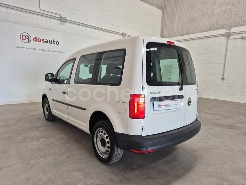 Usado VW Caddy Trendline 122 CV (89 kW) 2020 Blanco Monovolumen