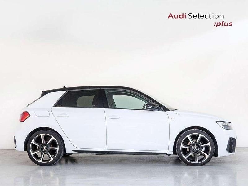 Usado Audi A1 Sportback Black Edition 116 CV (85 kW) 2025 Blanco Utilitario